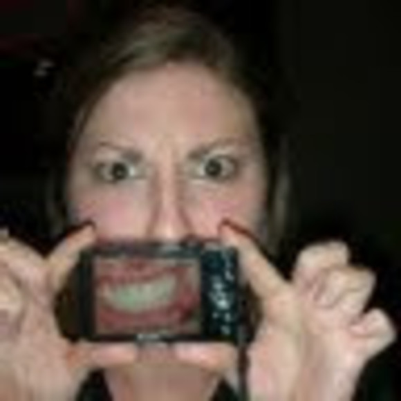 Meet your Posher, Jillian - Picture 1 of 1